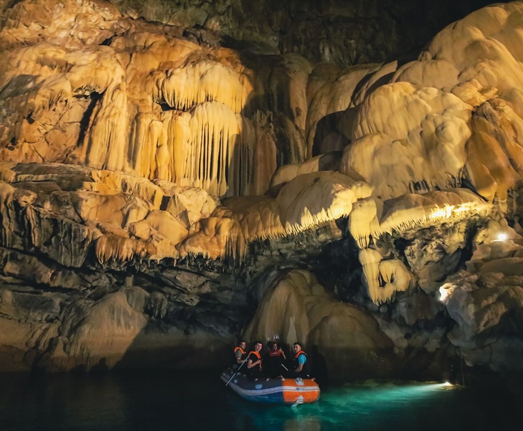 ALTINBEŞİK MAĞARASI & ORMANA DÜĞMELİ EVLER & BEYŞEHİR NİLÜFER BAHÇELERİ & LEYLEKLER VADİSİ & LAVANTA TARLALARI