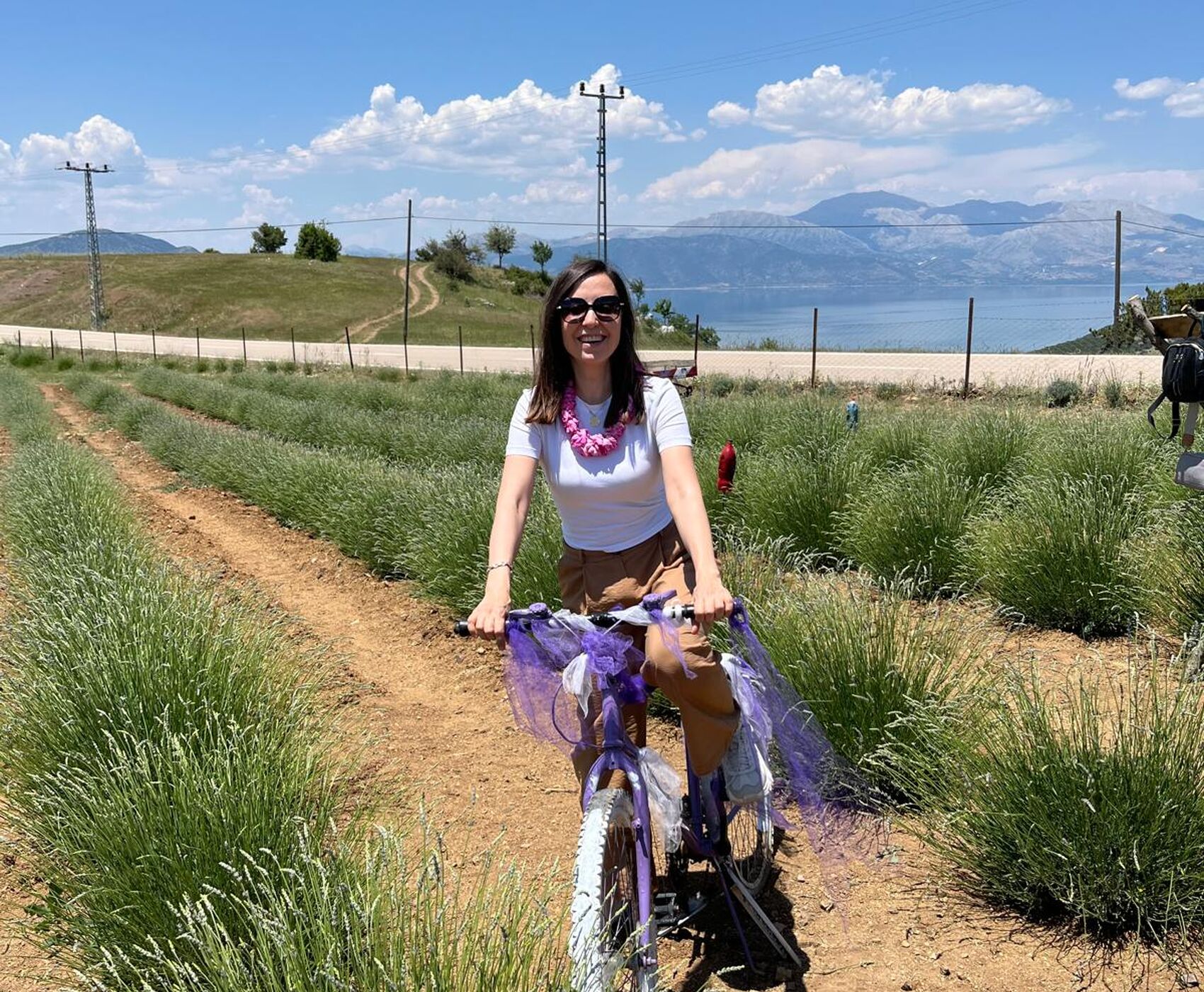 ALTINBEŞİK MAĞARASI & ORMANA DÜĞMELİ EVLER & BEYŞEHİR NİLÜFER BAHÇELERİ & LEYLEKLER VADİSİ & LAVANTA TARLALARI