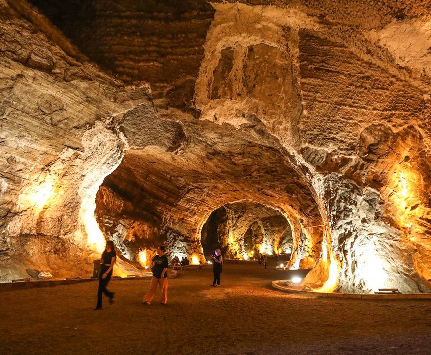 ANTALYA DAN DİREKT UÇAKLI VAN KARS & PERU GÖKKUŞAĞI TEPELERİ DEĞİL ERZURUM GÖKKUŞAĞI TEPELERİ