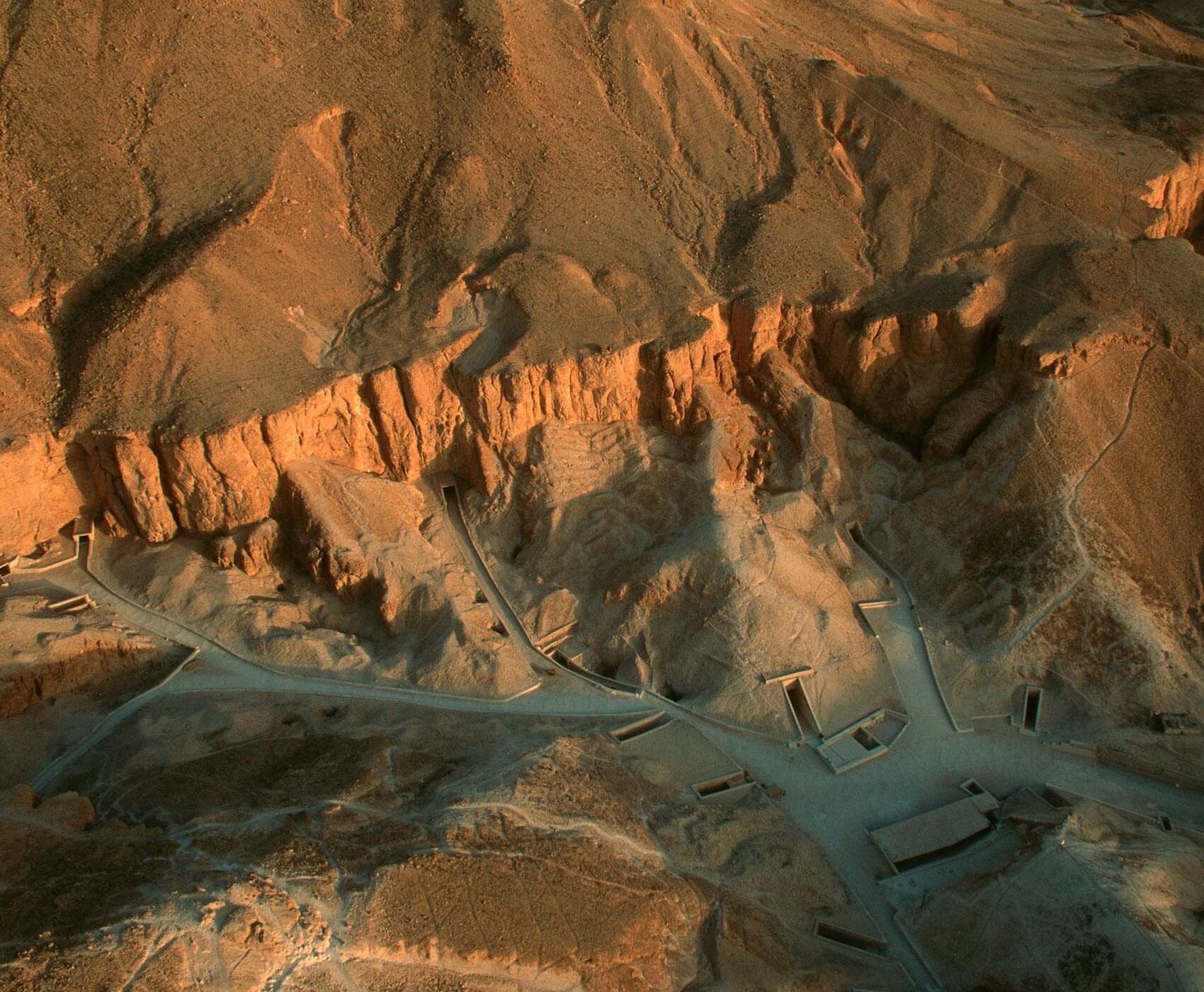 ANKARA ÇIKIŞLI HERŞEY DAHİL BAŞTAN BAŞA MISIR & ÜRDÜN